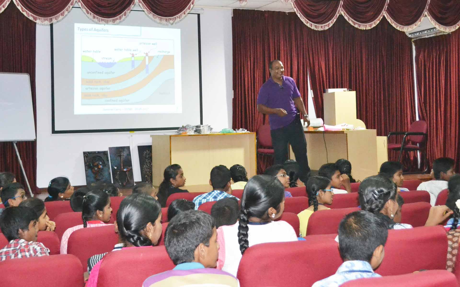 Summer Vacation Science Camp